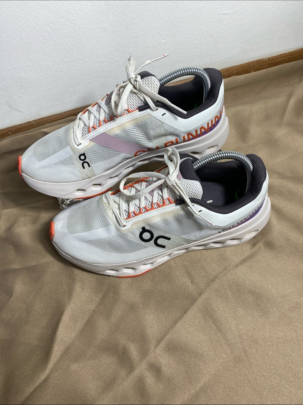ON Running Women's Cloud Surfer Next White size 9 W